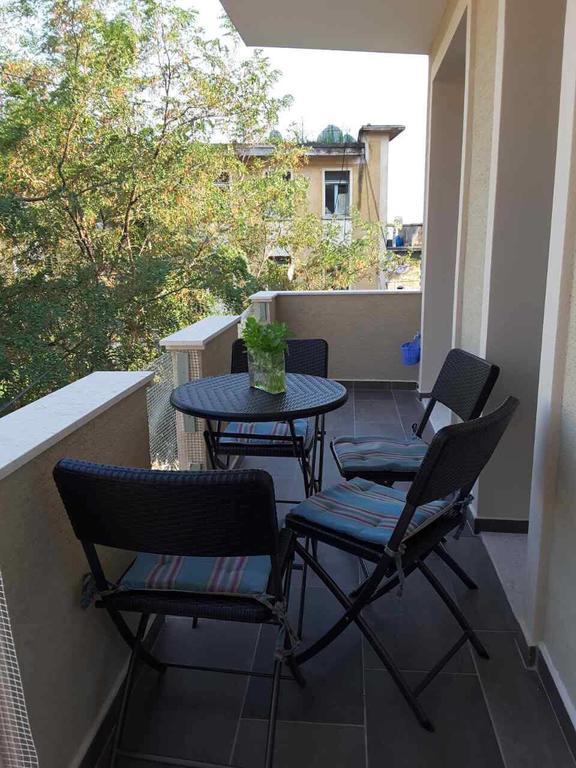 Apartment Te Kalua Sarandë Esterno foto