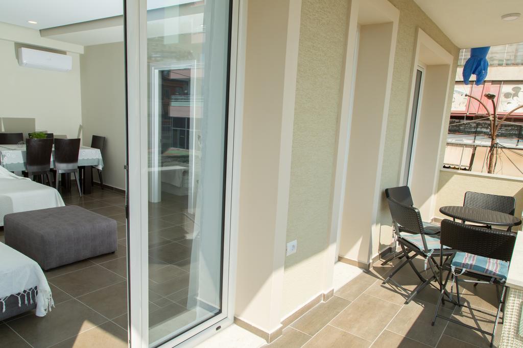 Apartment Te Kalua Sarandë Esterno foto